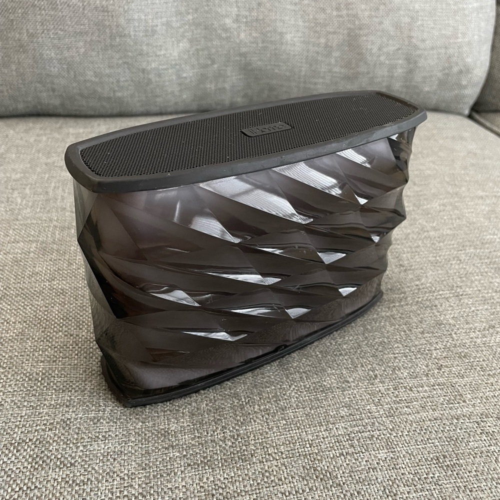 iHome Bluetooth speaker - Picture 8 of 13
